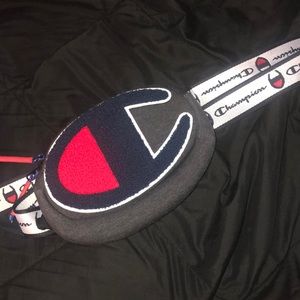 CHAMPION FANNY PACK